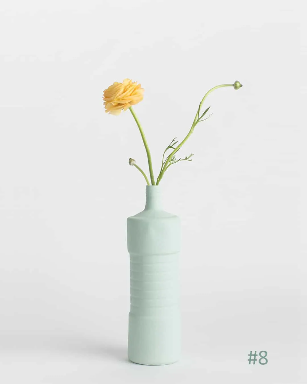 Vases bouteille en porcelaine colorés – Image 9