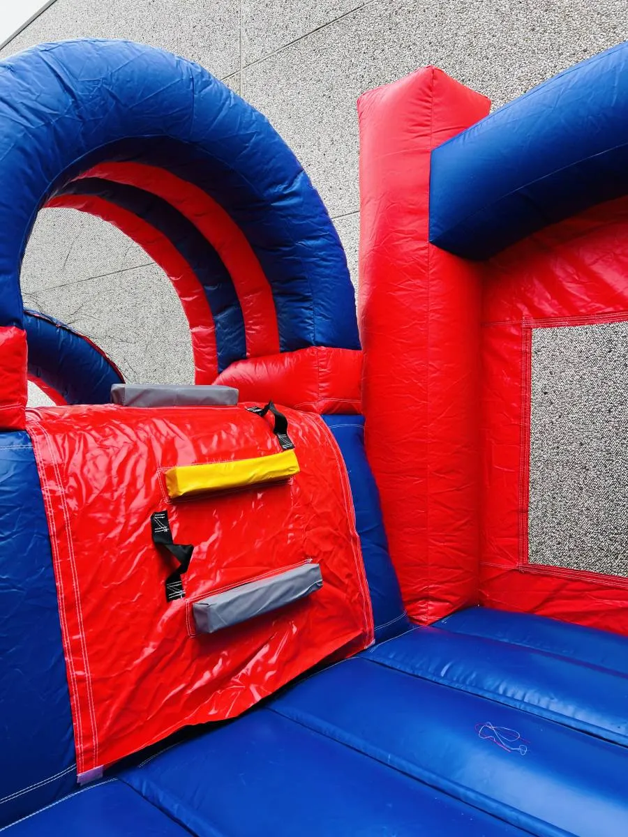 Château gonflable 5x3m « Spiderman » avec toboggan – Image 3