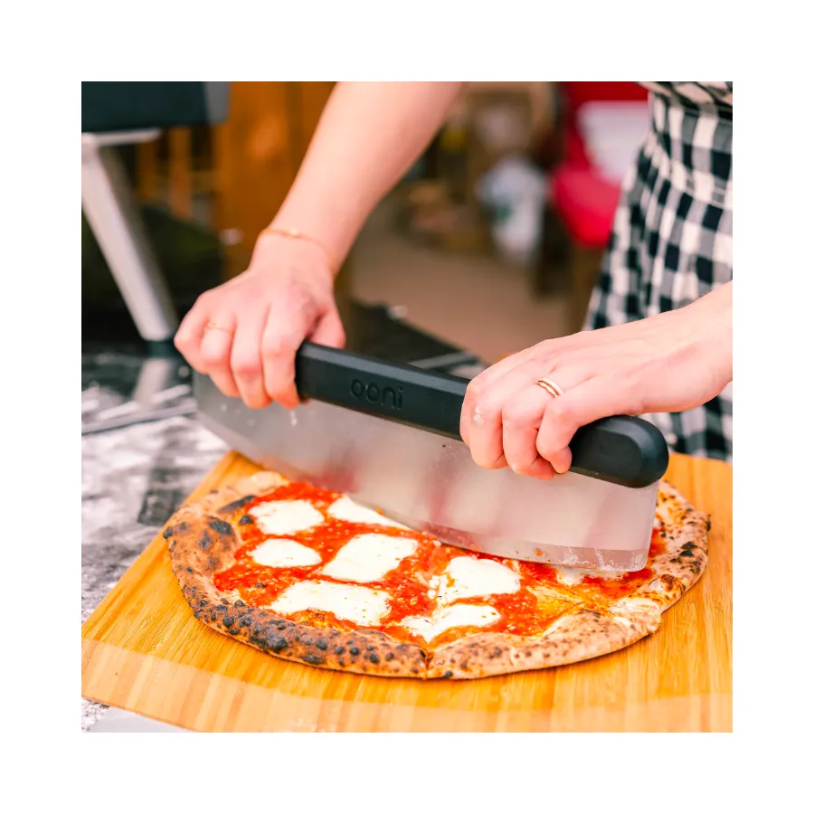 Planche à pizza en bois de bambou 35cm 14″ Ooni – Image 8