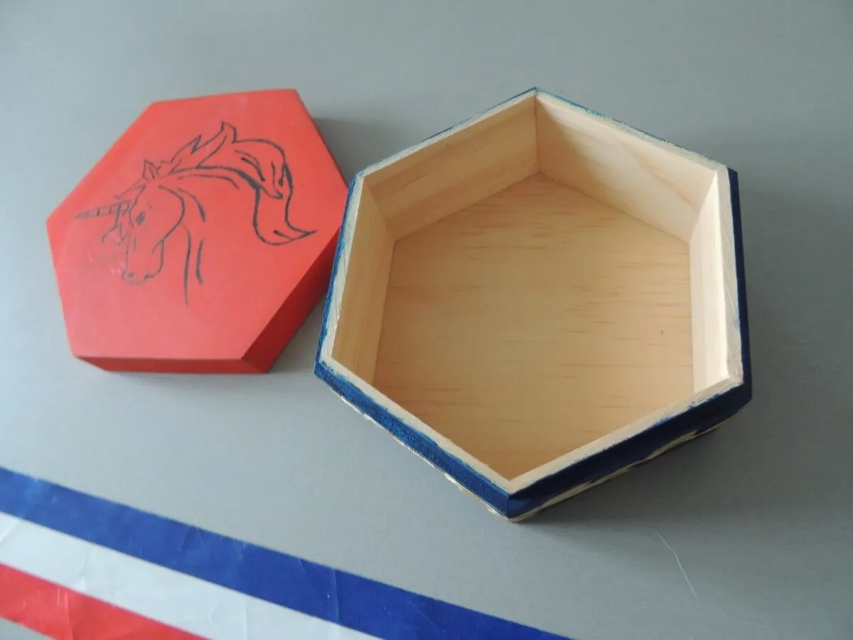 Boite hexagonale thème « Licorne » – Image 2