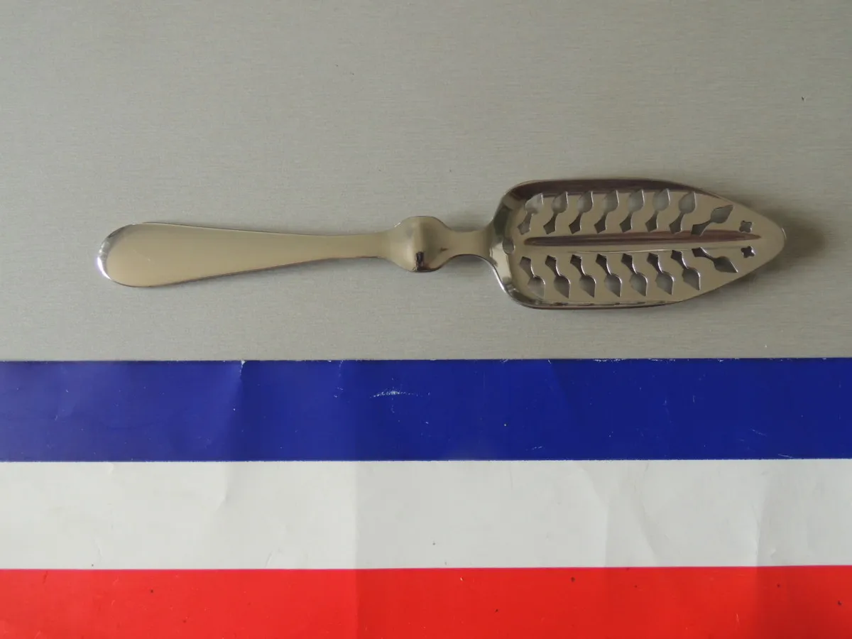 Cuillère à absinthe modèle flèche