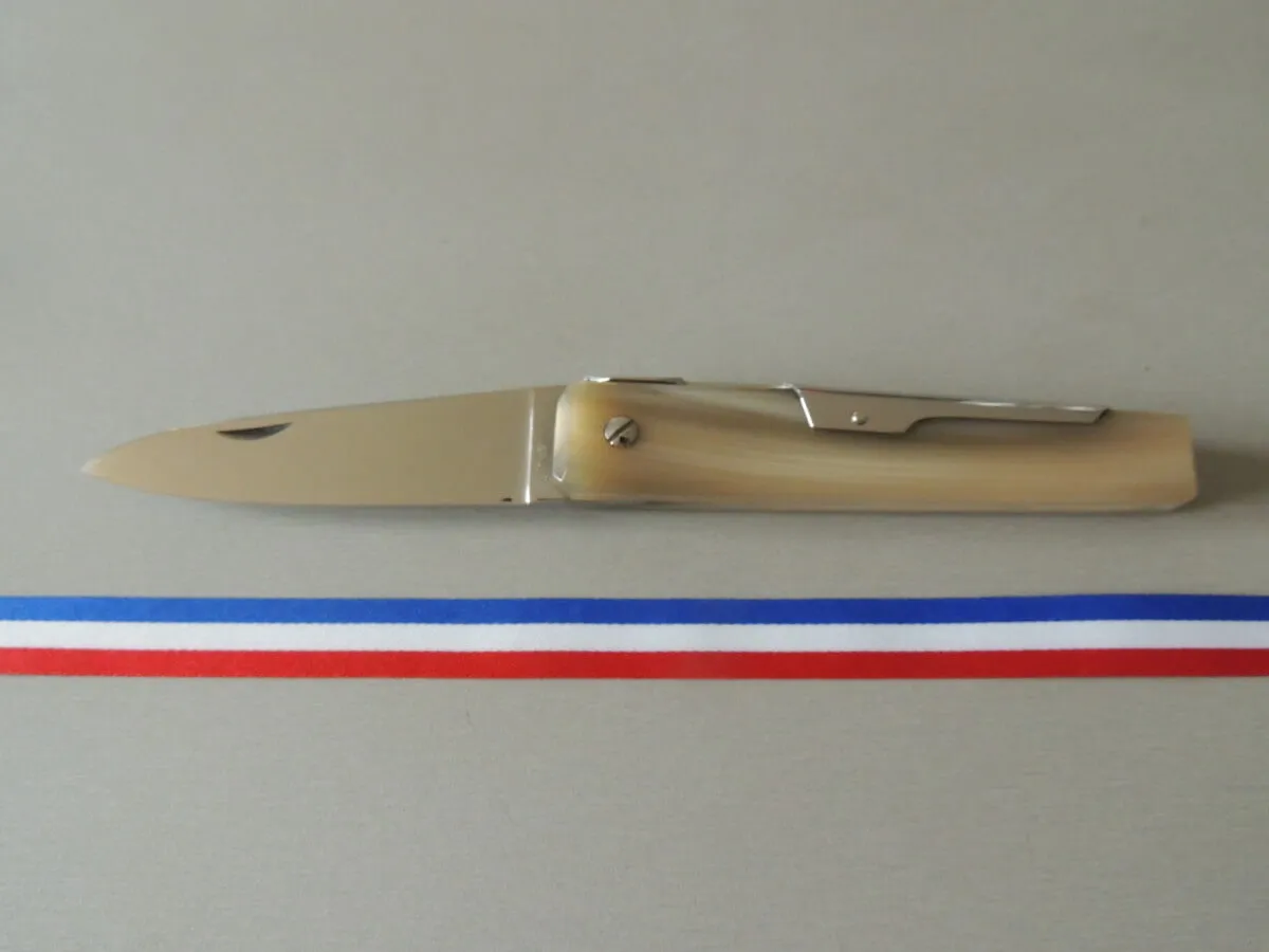 Couteaux Facette à Mouche corne blonde 12 cm par Jacques Mongin