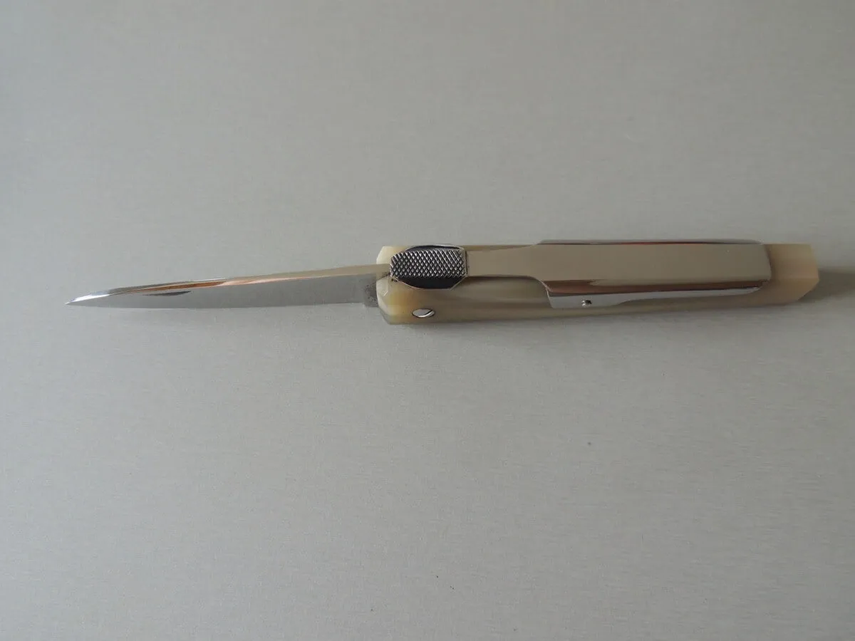 Couteaux Facette à Mouche corne blonde 12 cm par Jacques Mongin – Image 2