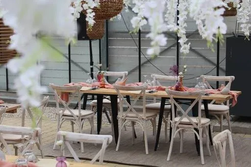 Chaise en bois naturel CROSS – Image 3