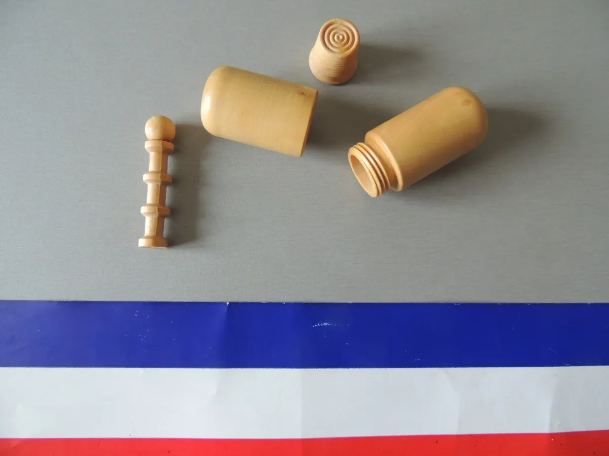 Kit porte aiguille + dé à coudre en bois de buis