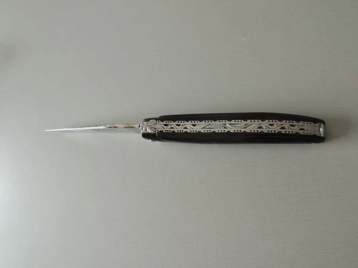 Couteaux Laguiole plein manche, double platine, 1 pièce, Buffle, 12 cm – Image 3