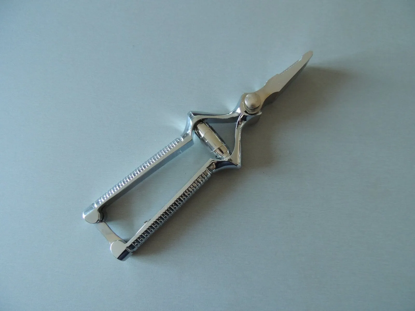 Masticateur droit chromé 18 cm