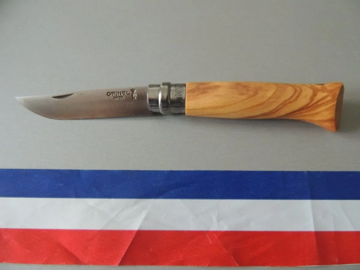 Opinel n°8 bois d’Olivier