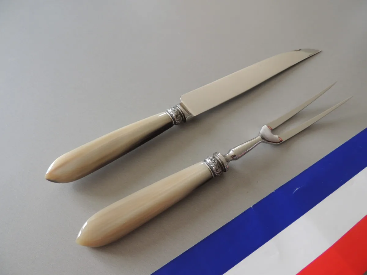 Service à découper pointe de corne virole argent viéillit