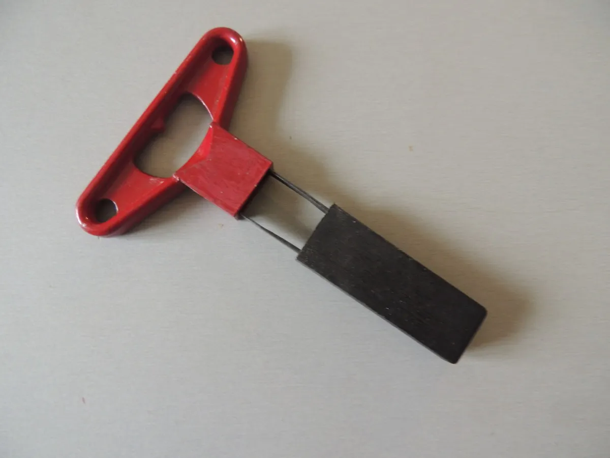 Ancien tire bouchon métal bilame – Image 2