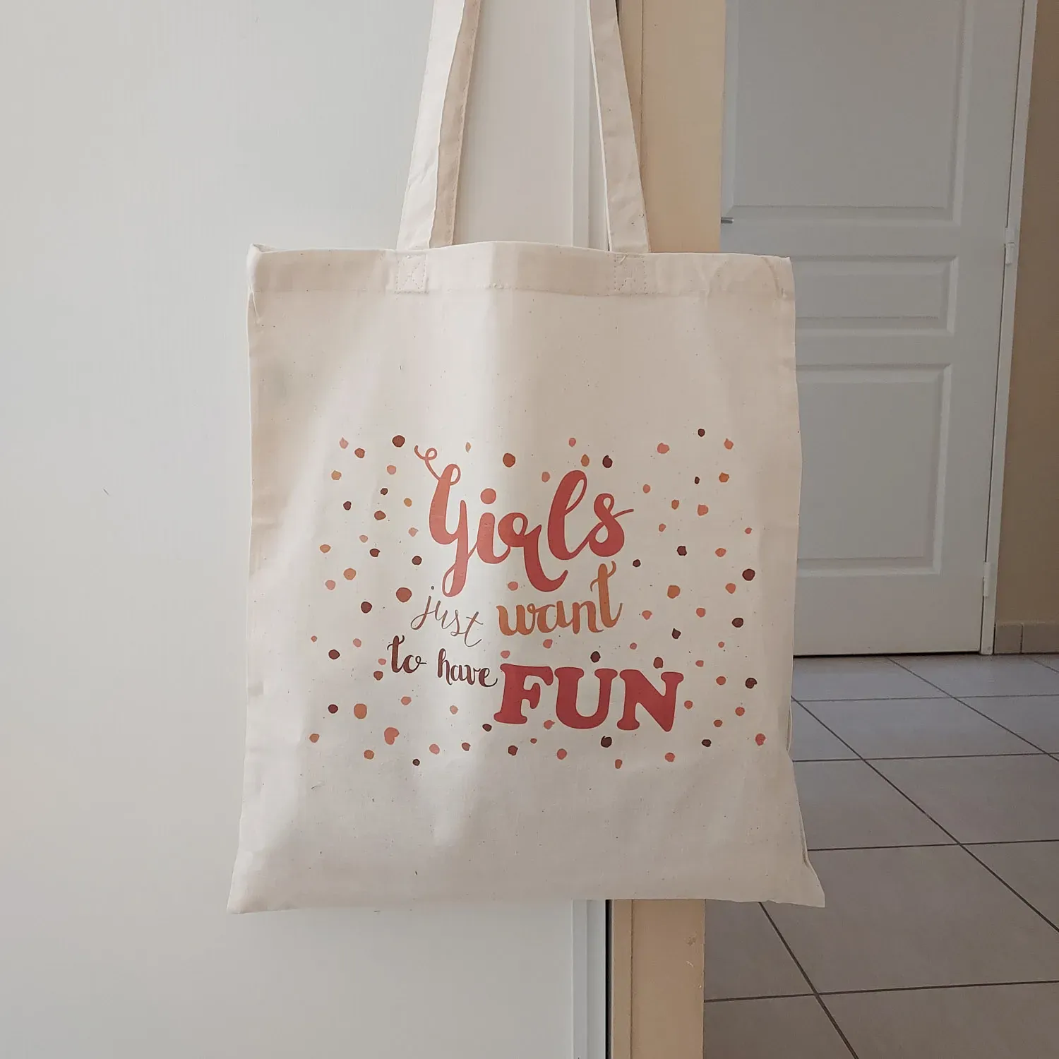 Tote bag “Girls just want to have fun” – Image 3