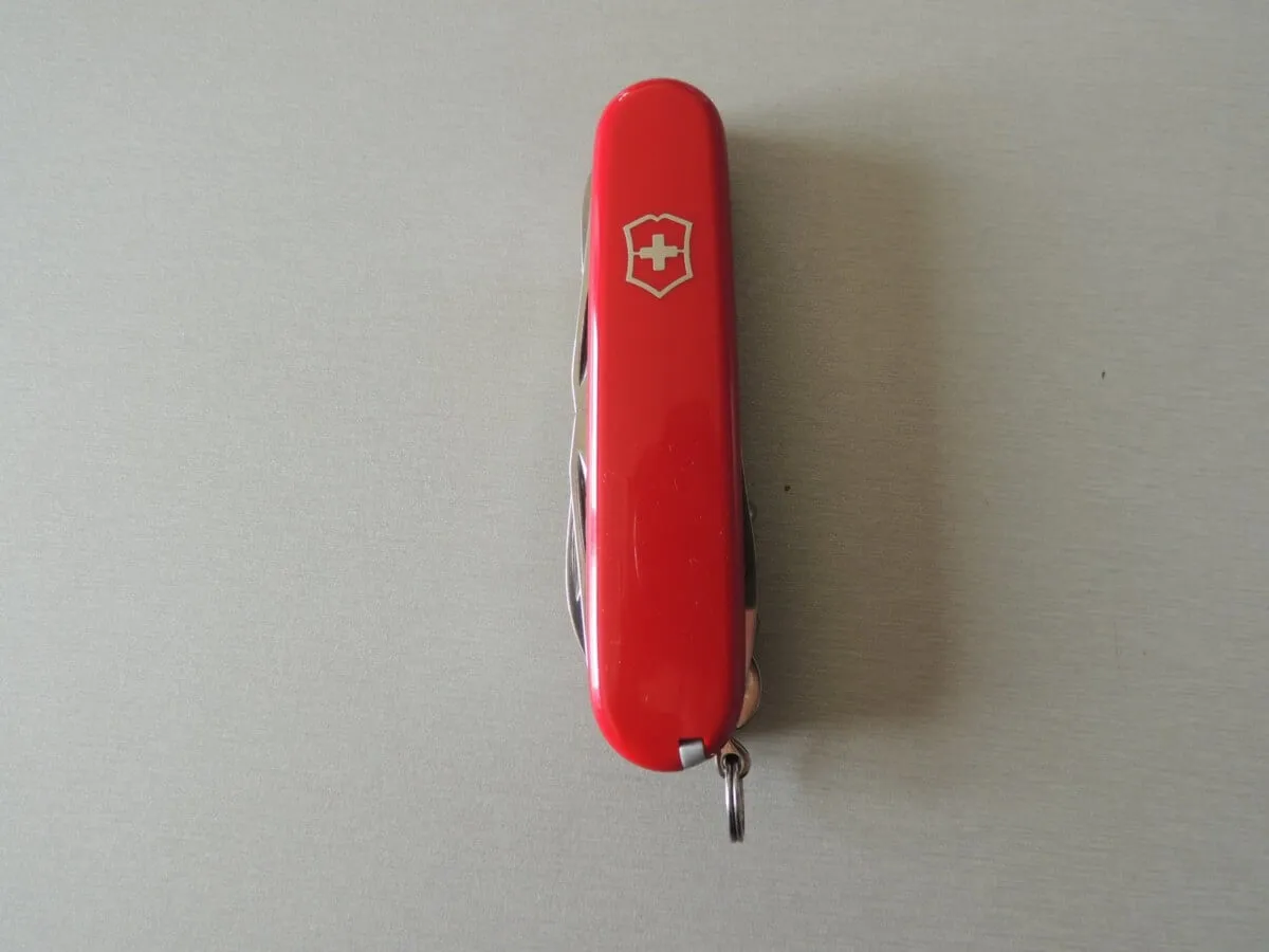 Victorinox CLIMBER rouge ou noir – Image 2