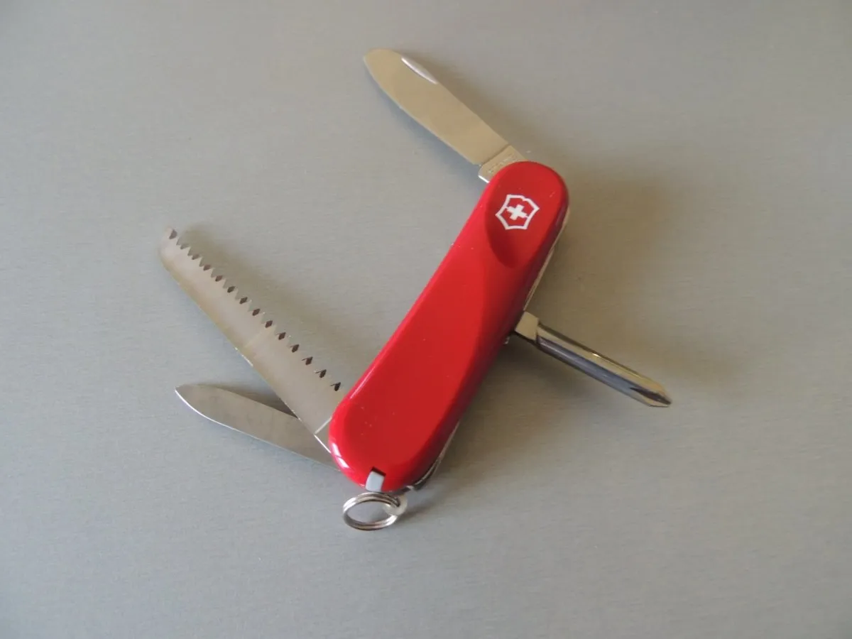 Victorinox Junior 09