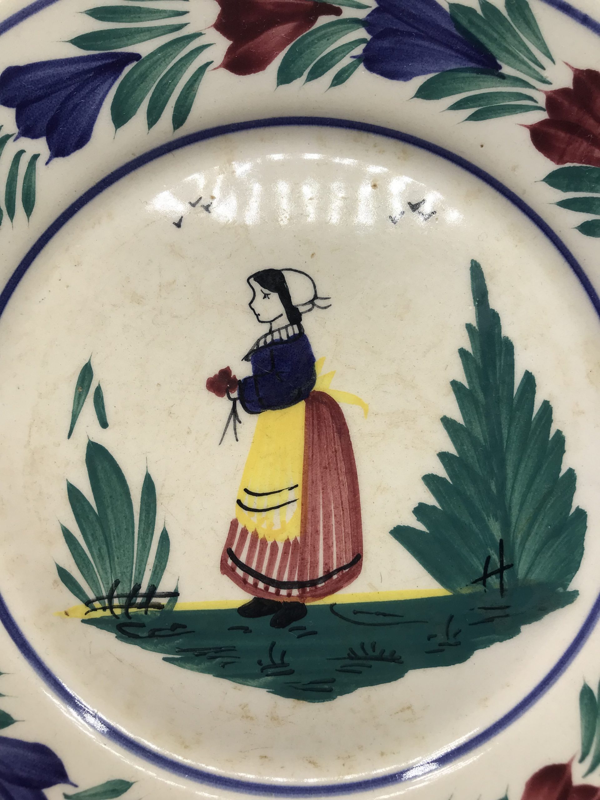 Lot de 4 assiettes anciennes Quimper HB – Image 2