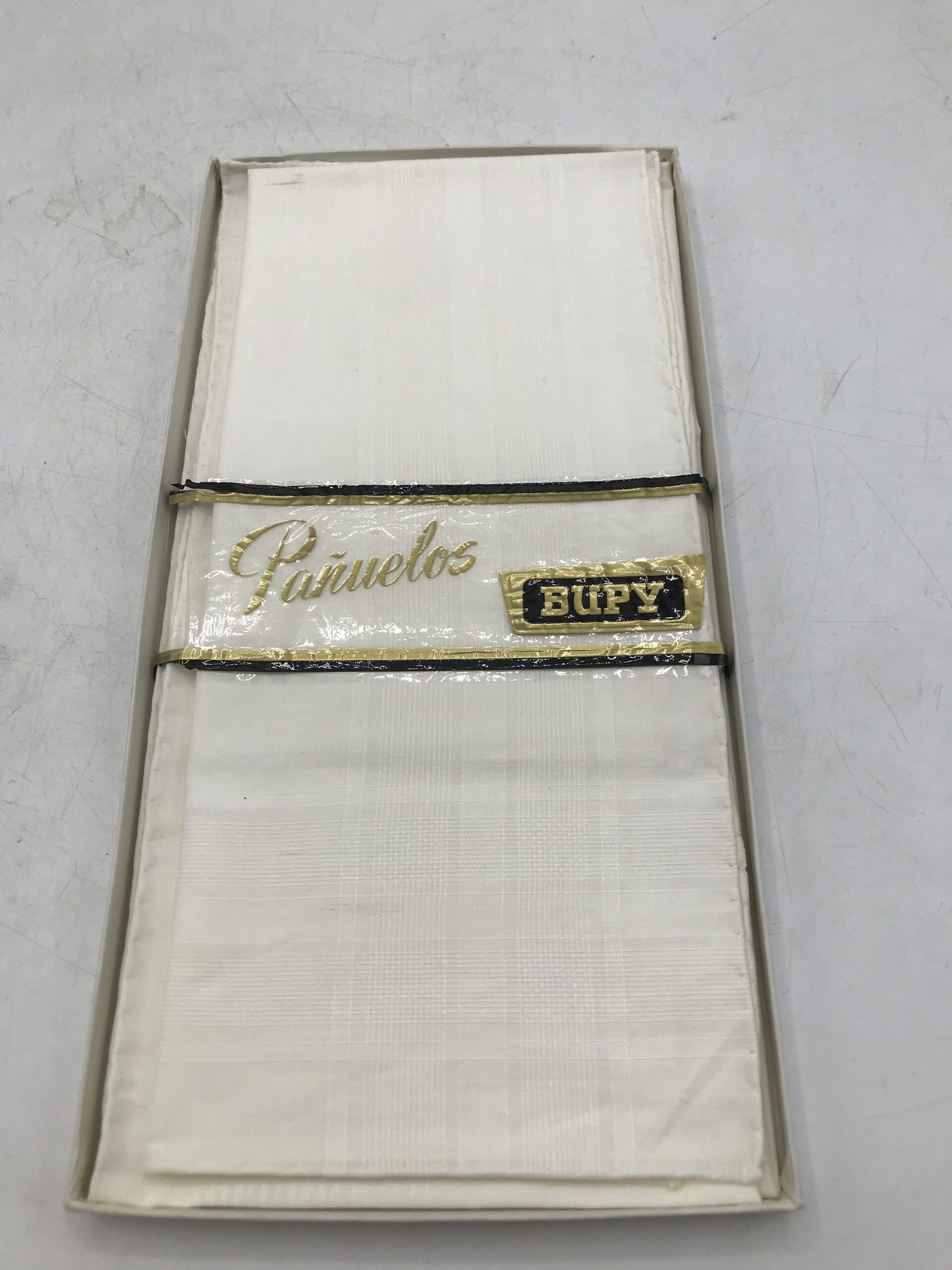 Lot de mouchoirs Tissgar vintage – Image 8