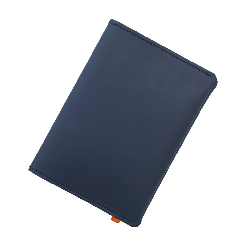 Protège passeport en cuir recyclé personnalisable – Image 3