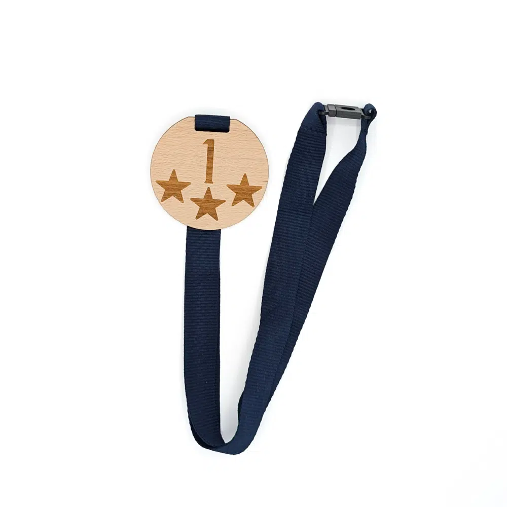 Médaille en bois grand format – Fabrication française – Image 6