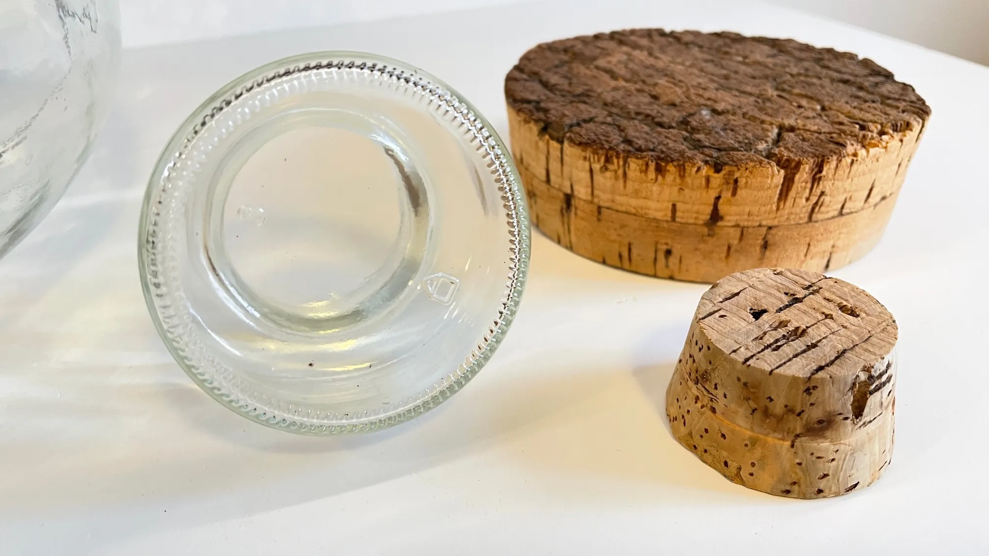 BONBONNES ou Bocaux Vintage en VERRE Soufflé et Liège – Image 3