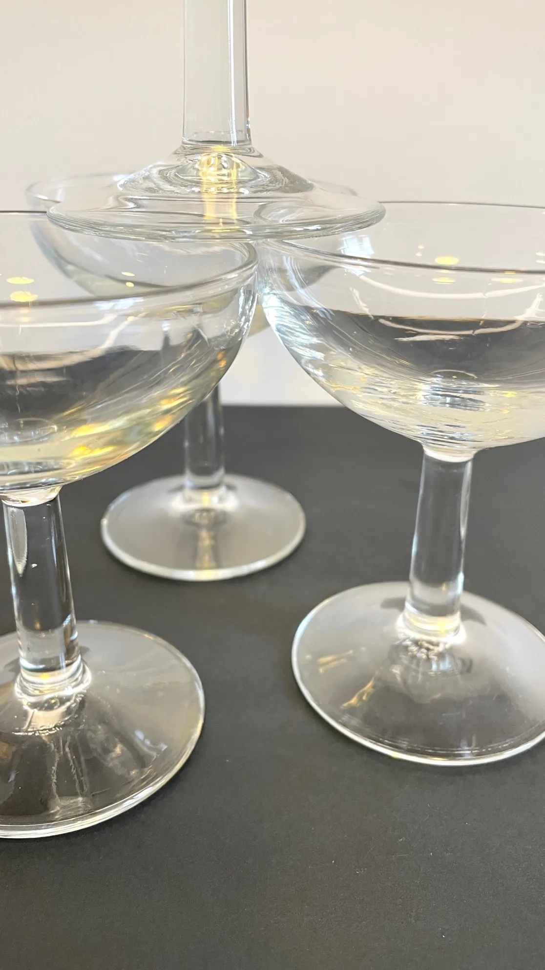 4 COUPES à Champagne VERRE Moulé FRANCE – Image 6