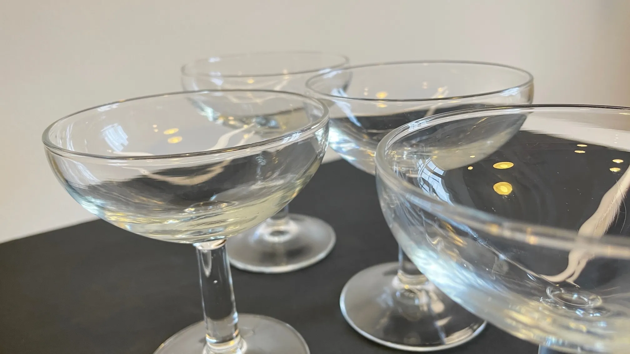 4 COUPES à Champagne VERRE Moulé FRANCE – Image 9
