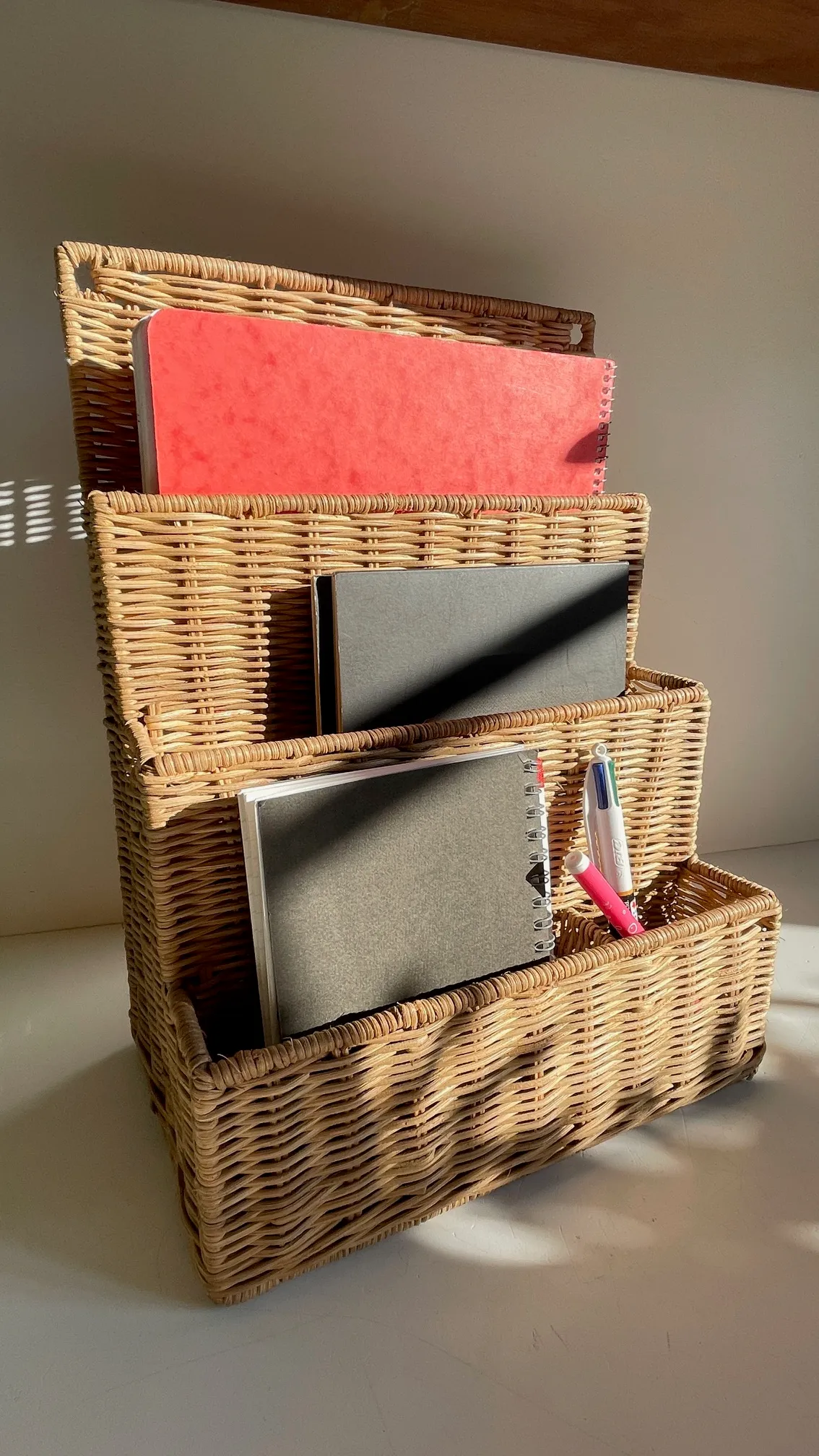 PORTE-Courrier de BUREAU en ROTIN Vintage – Image 4